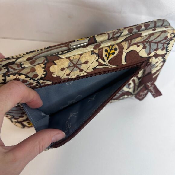 Vera Bradley Travel Wallet Slate Blooms Pattern Rectangle Metal Frame Floral - Picture 8 of 9